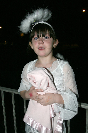 10-06-2 Halloween 84